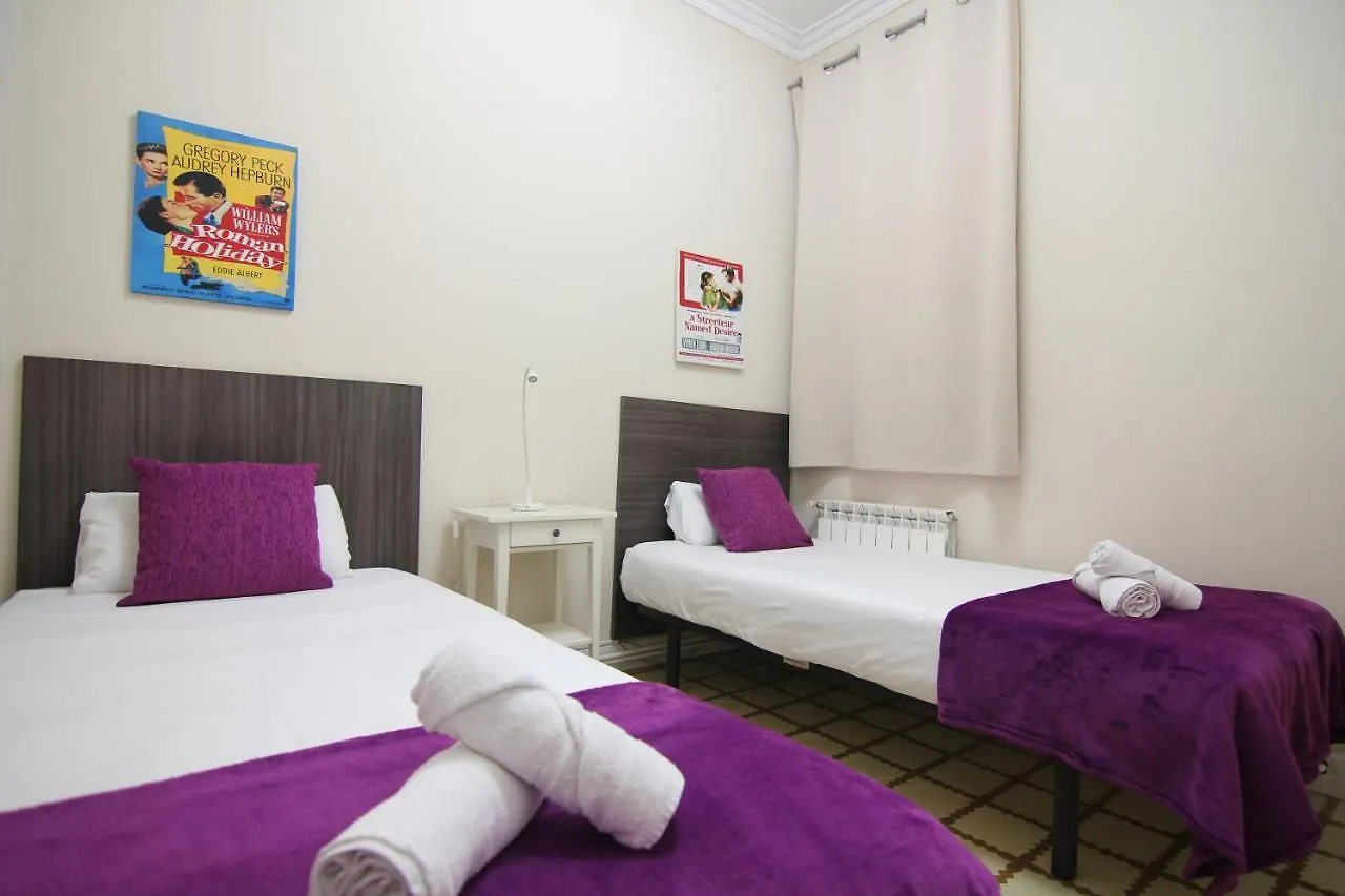 Corsega - Apartment In The Center Of Barcelona İspanya