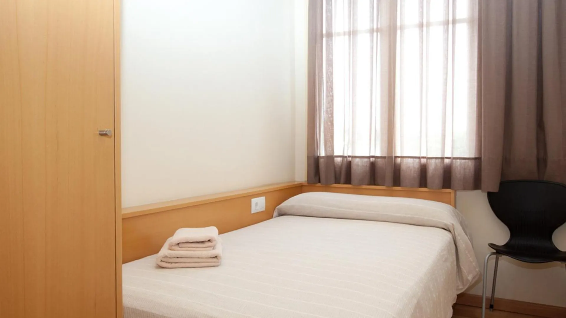 Corsega - Apartment In The Center Of Barcelona